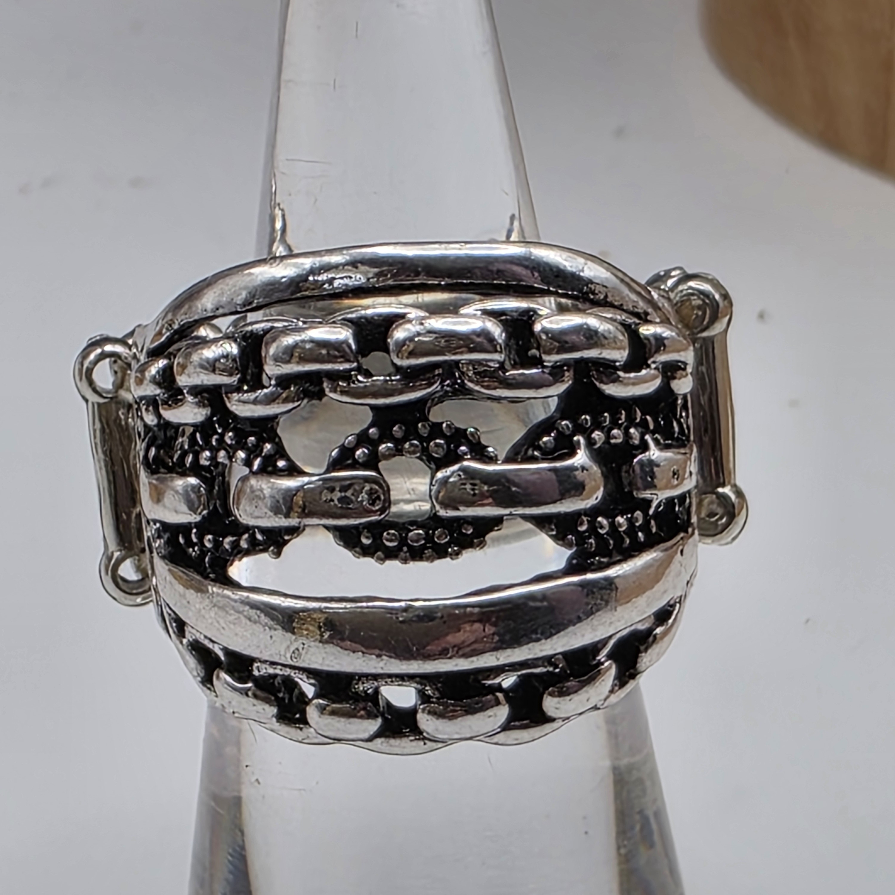 Paparazzi Silver Chain Ring 690